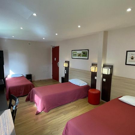 Brit Hotel St-Quentin/Nord Fayet  Εξωτερικό φωτογραφία
