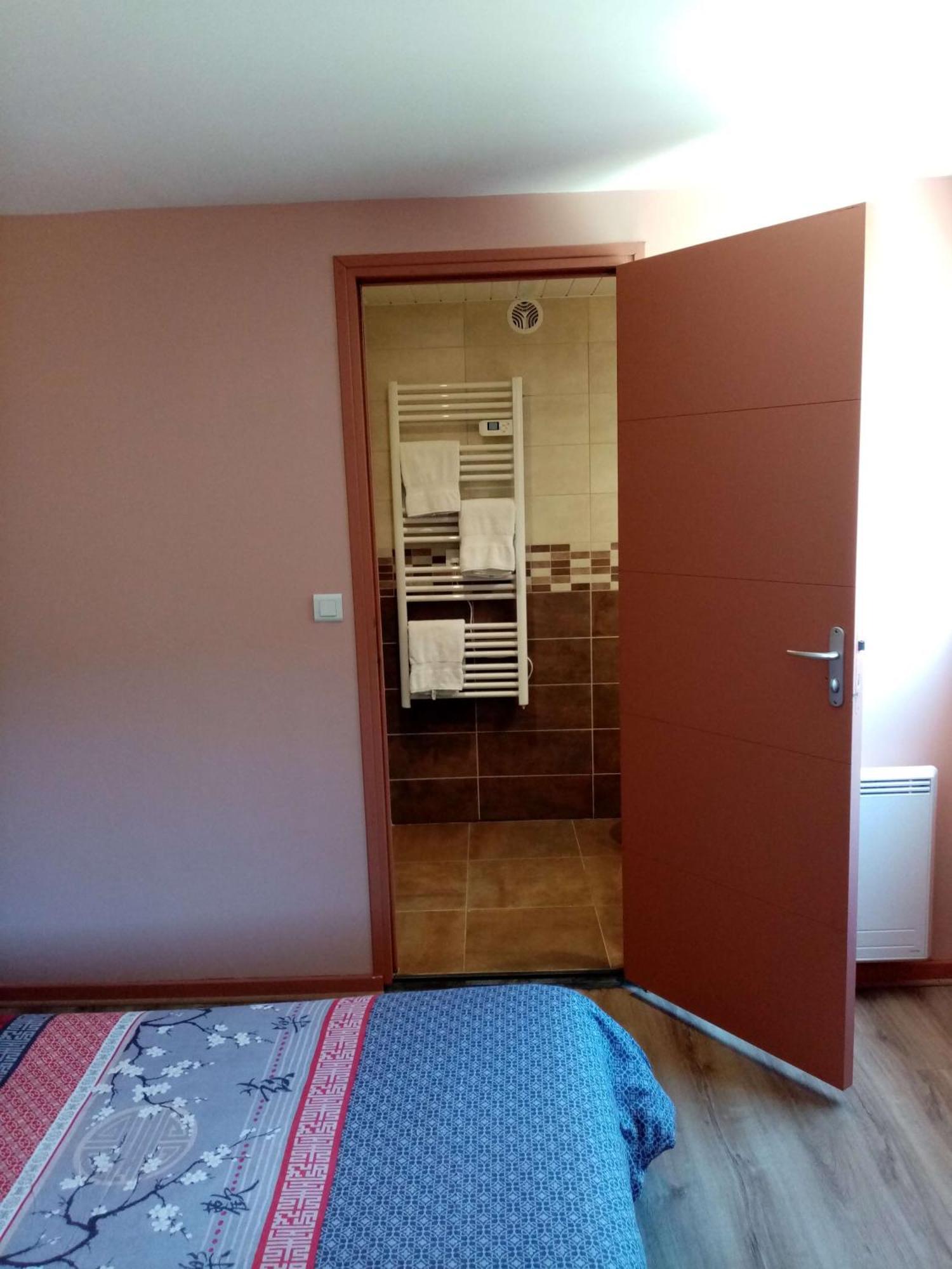 Brit Hotel St-Quentin/Nord Fayet  Εξωτερικό φωτογραφία
