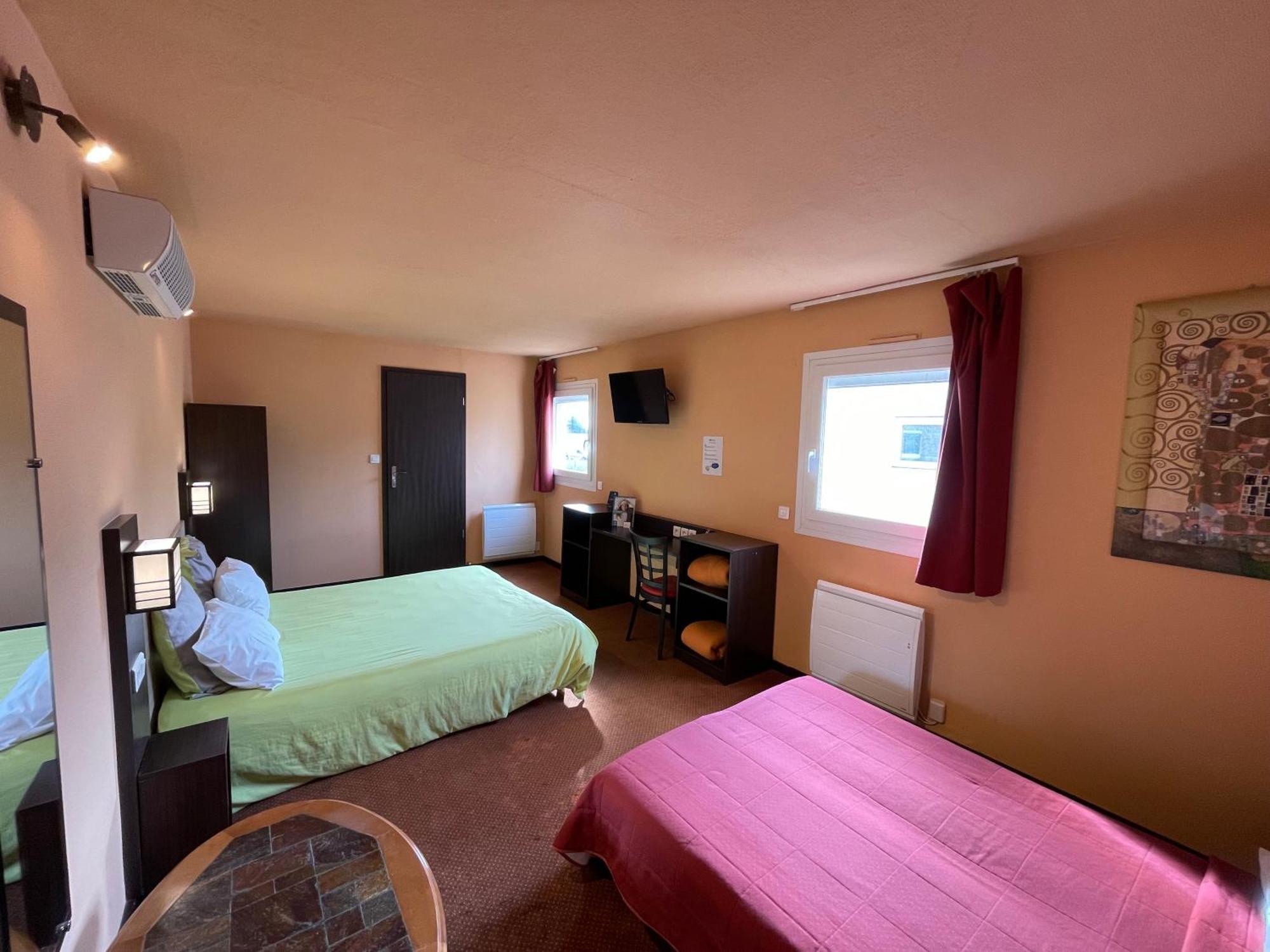 Brit Hotel St-Quentin/Nord Fayet  Εξωτερικό φωτογραφία
